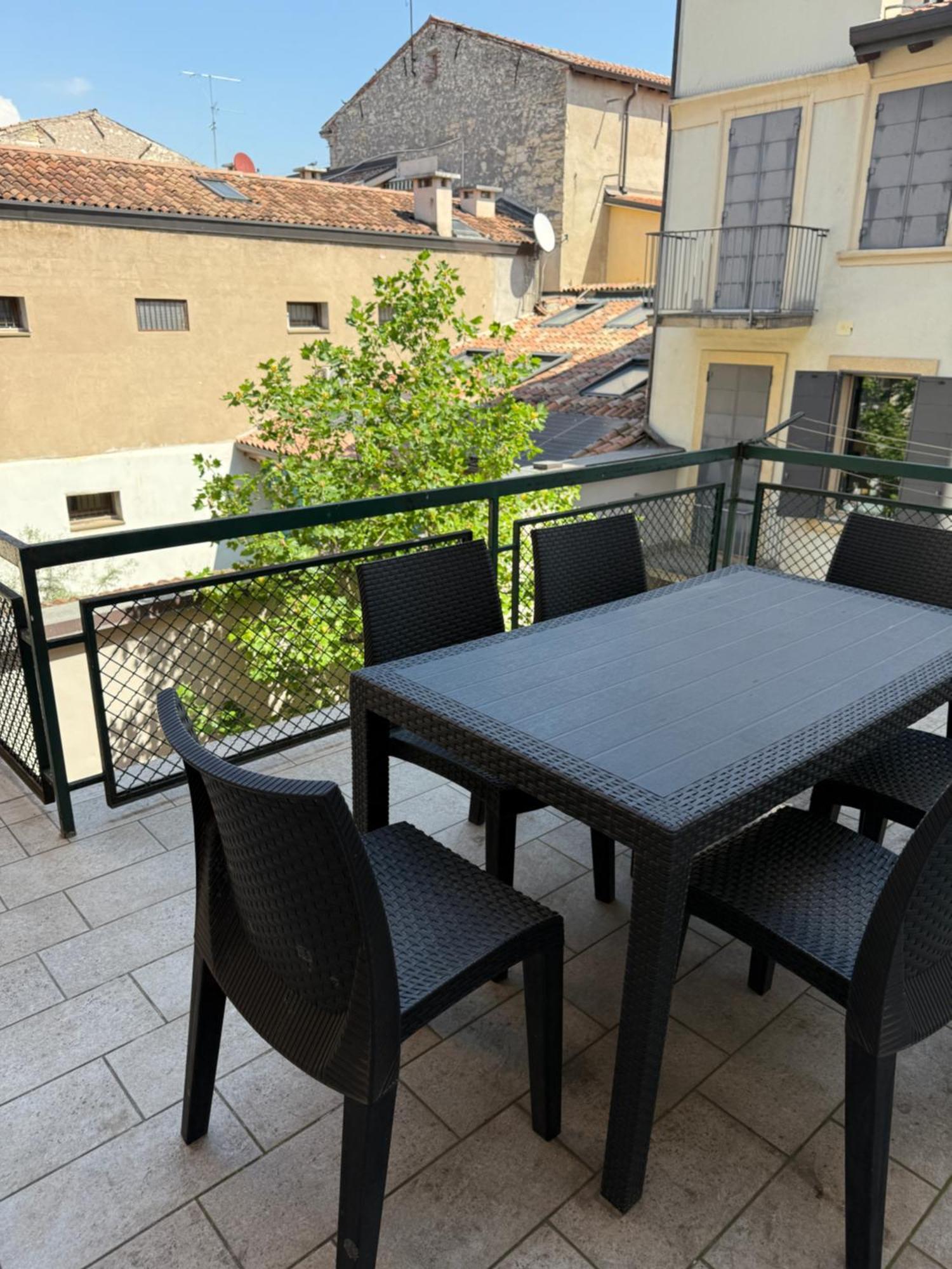 Apartament La Terrazza Di Vittoria Werona Zewnętrze zdjęcie